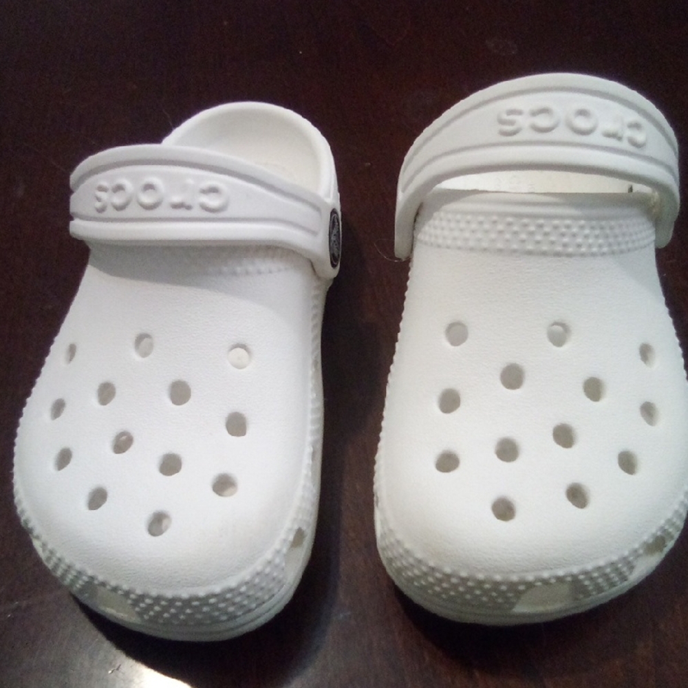 CROCS White Sandals with Signature Comfort Used Size 8
